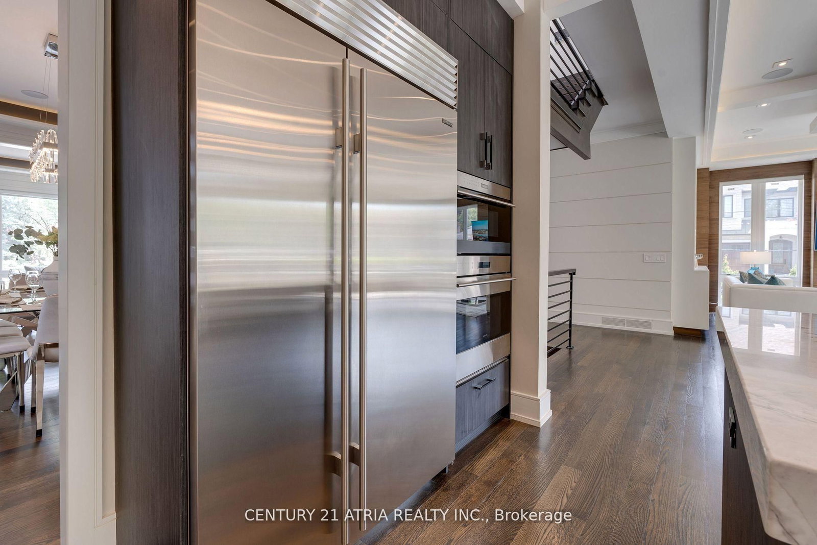 225 Northwood Drive • Toronto, ON photo 9