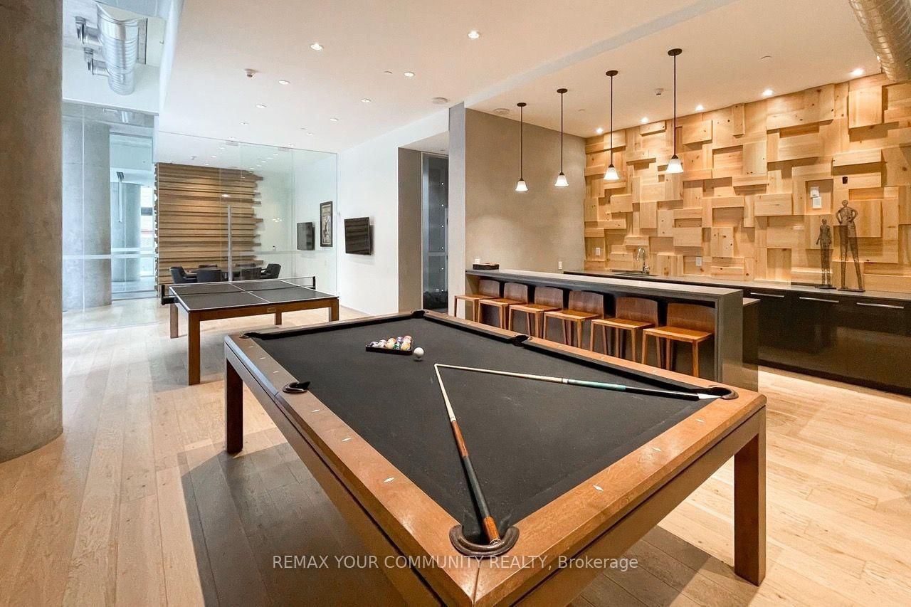 15 Grenville Street • #2711 • Toronto, ON photo 36
