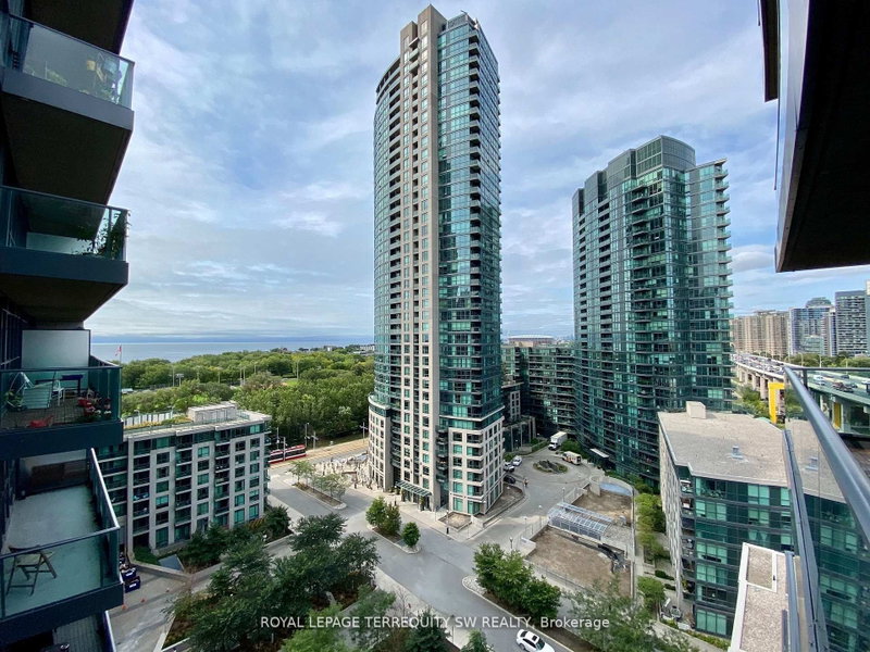 1458 - 209 Fort York Boulevard