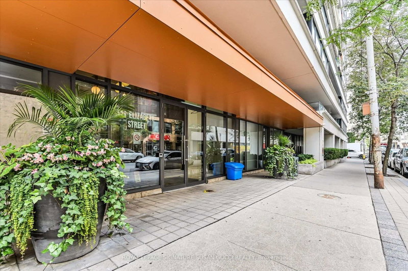 1825 - 111 Elizabeth Street