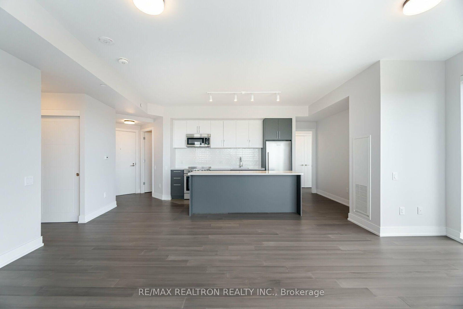 507-2525 Bathurst St, Toronto, view 5