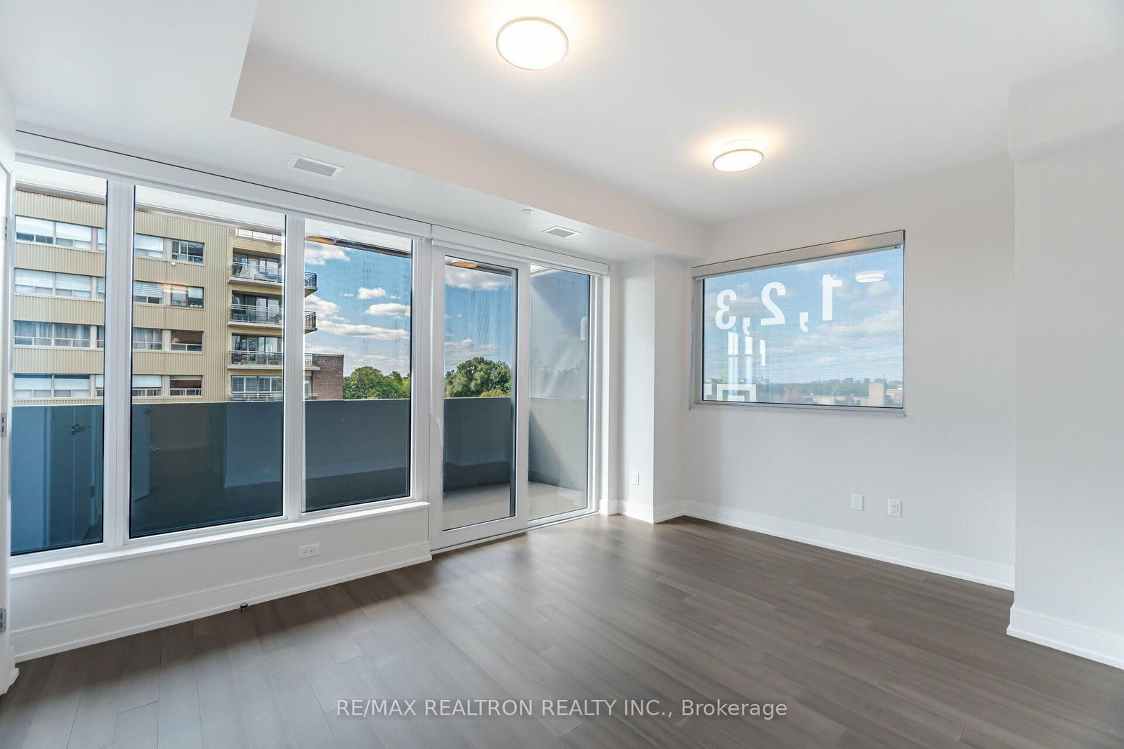507-2525 Bathurst St, Toronto, view 8