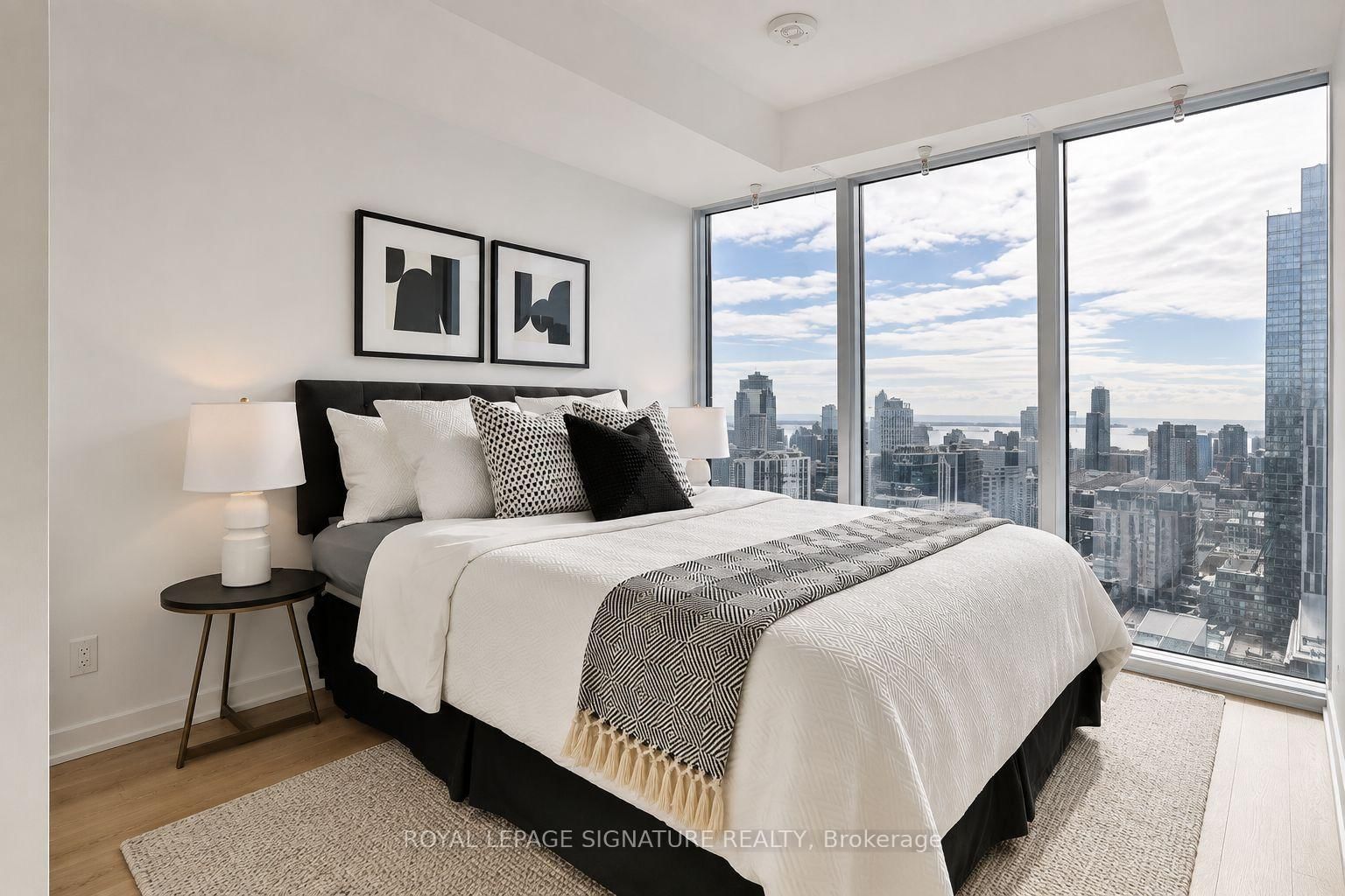 319 Jarvis Street • #2916 • Toronto, ON photo 13