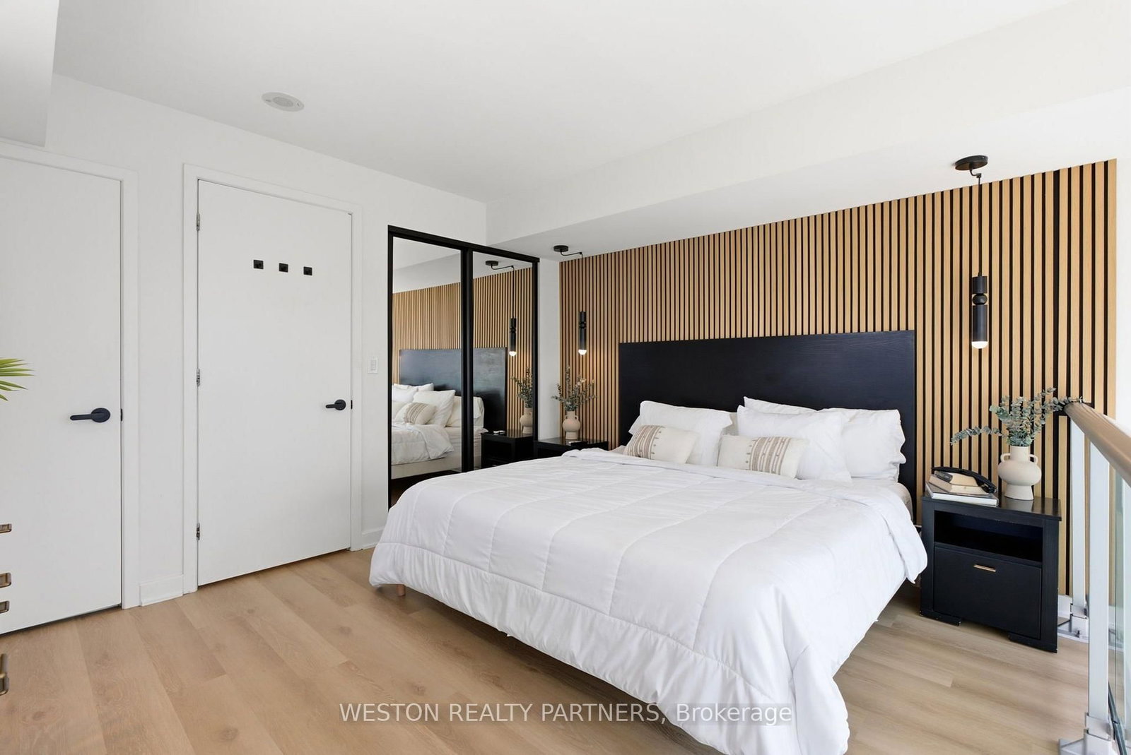 1124-36 Blue Jays Way, Toronto, view 19