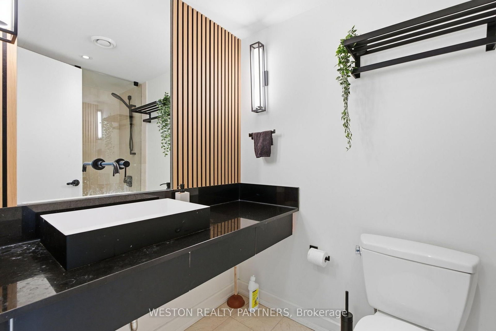 1124-36 Blue Jays Way, Toronto, view 22