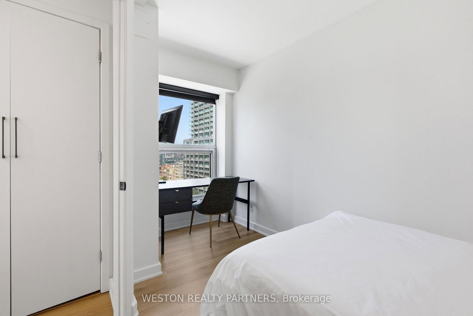 1124-36 Blue Jays Way, Toronto, view 25