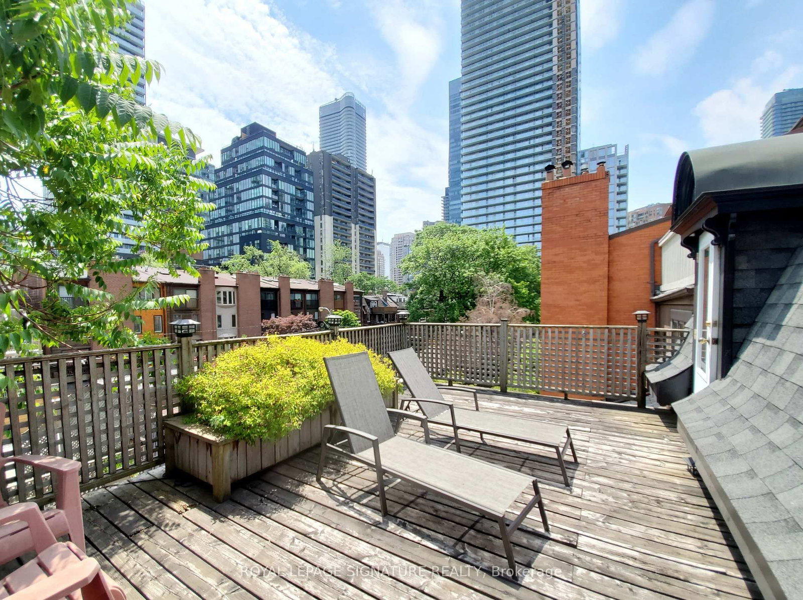 Upper-47 Gloucester St, Toronto, view 22