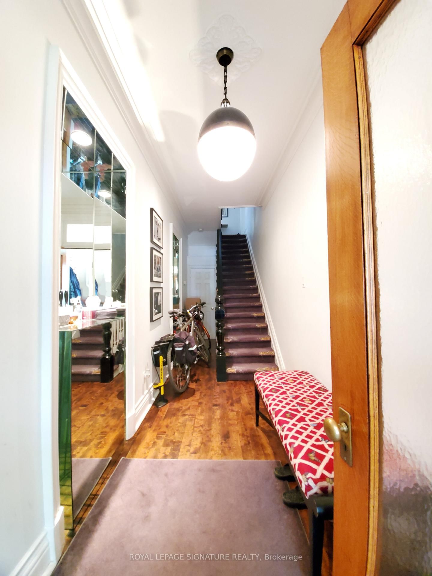 Upper-47 Gloucester St, Toronto, view 24