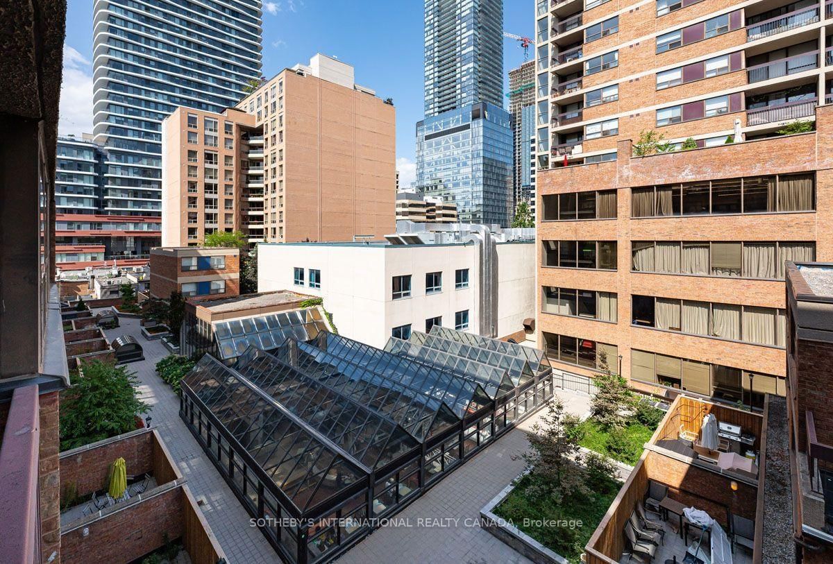 520-89 McCaul St, Toronto, view 15
