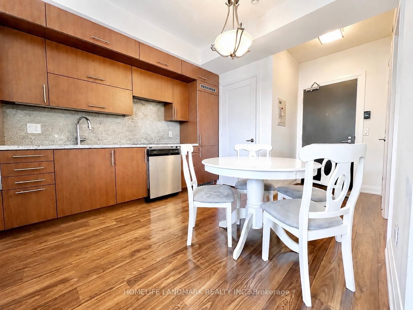 1504-2 Anndale Dr, Toronto, view 14