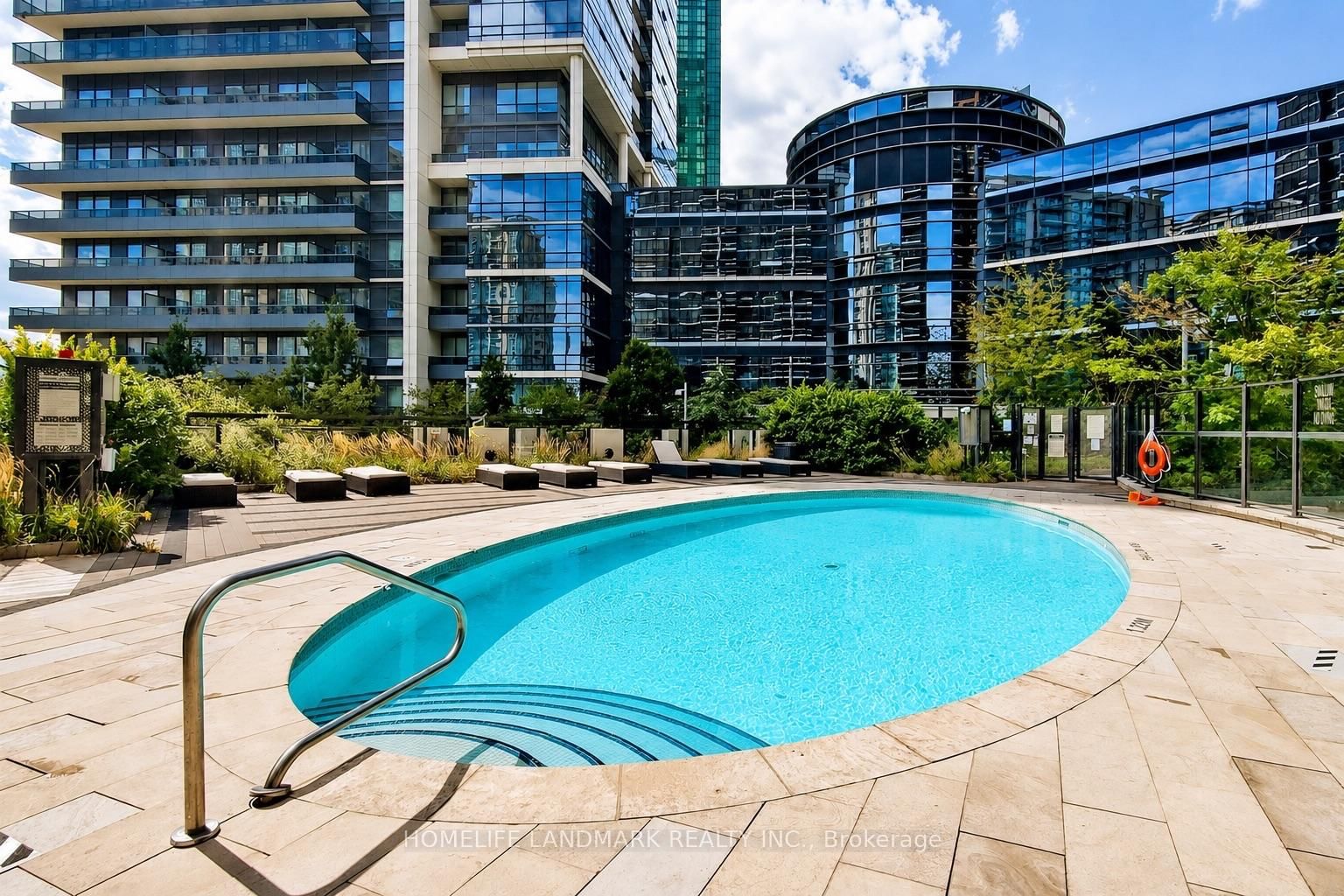1504-2 Anndale Dr, Toronto, view 15