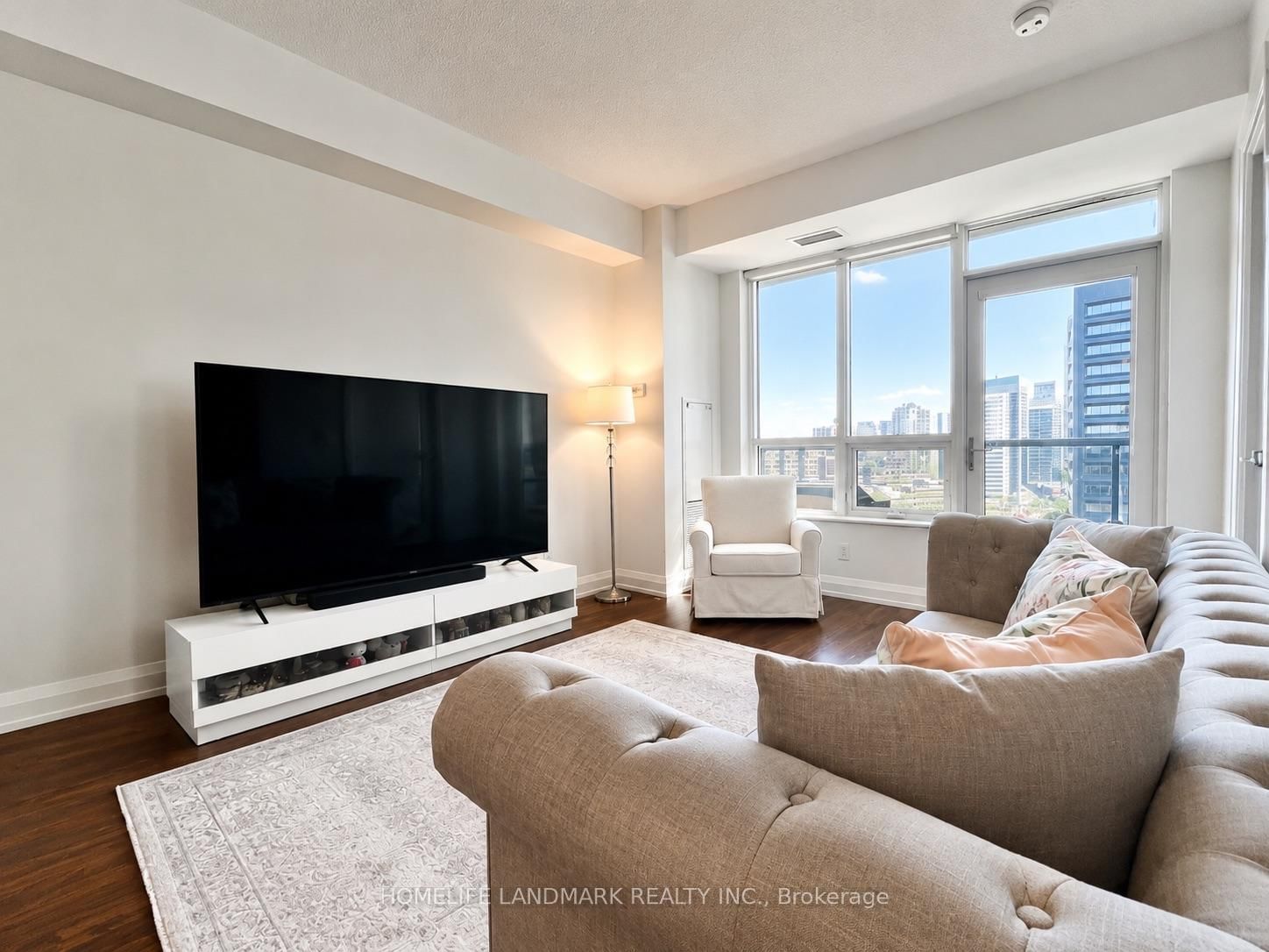 1504-2 Anndale Dr, Toronto, view 4