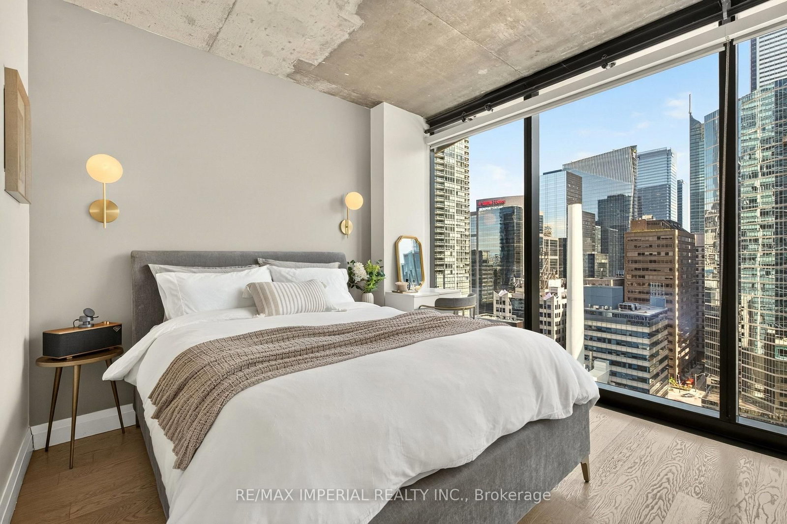224 King Street W • #1804 • Toronto, ON photo 17