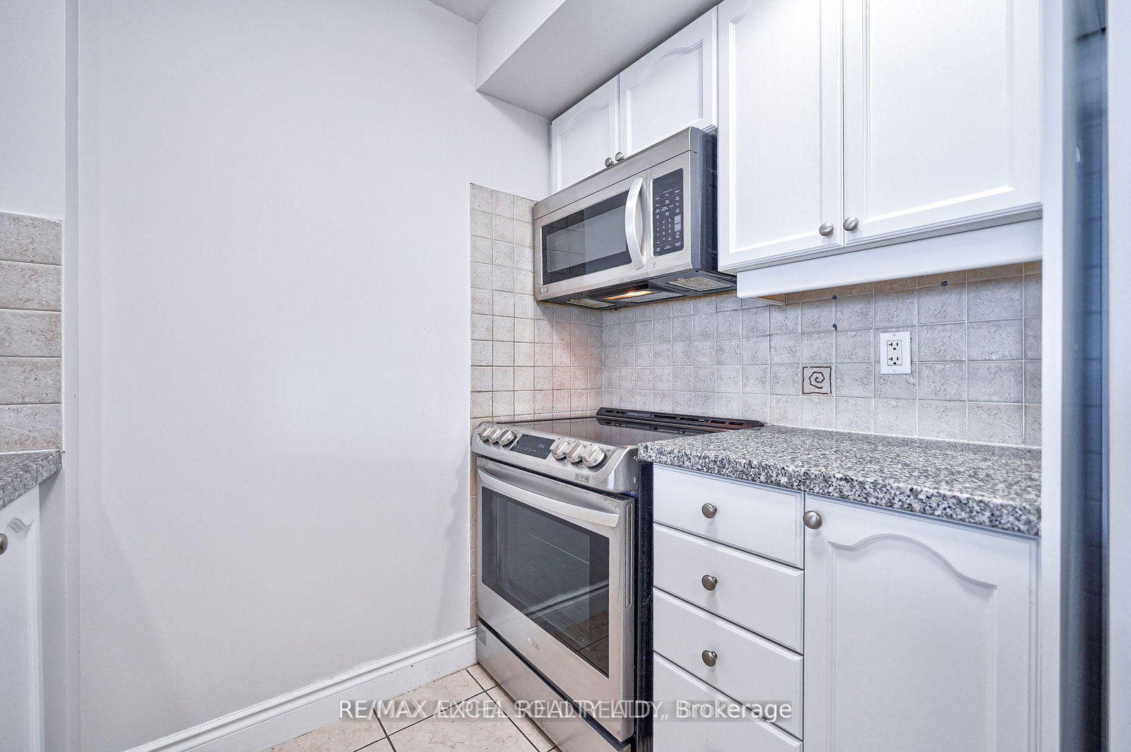 2511-10 Northtown Way, Toronto, view 15