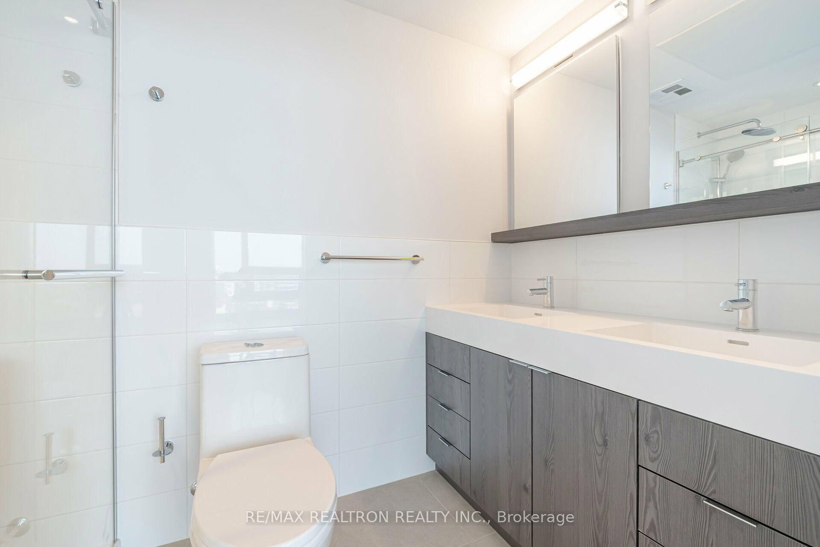 1305-2525 Bathurst St, Toronto, view 13