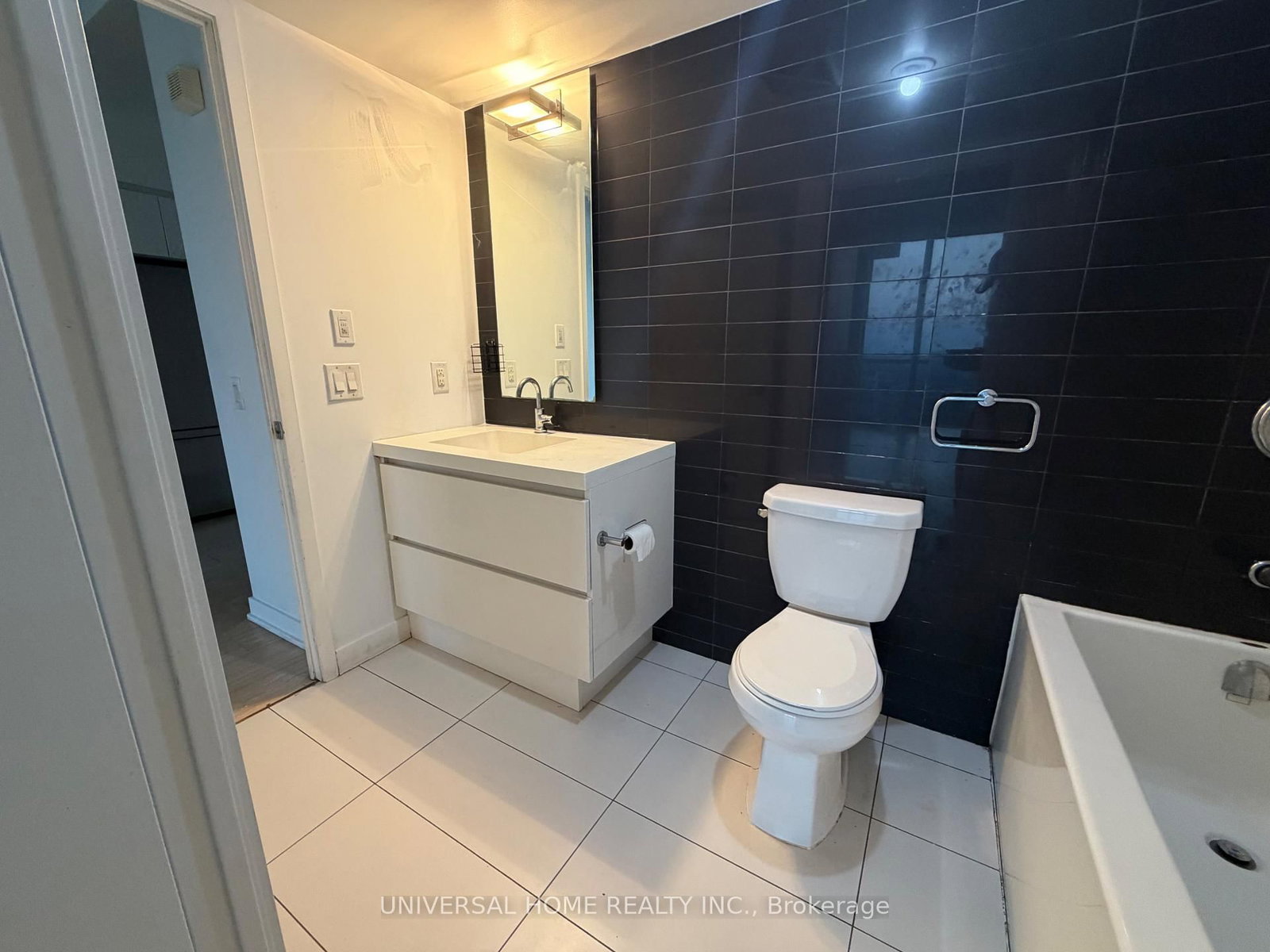 4511-85 Queens Wharf Rd, Toronto, view 8