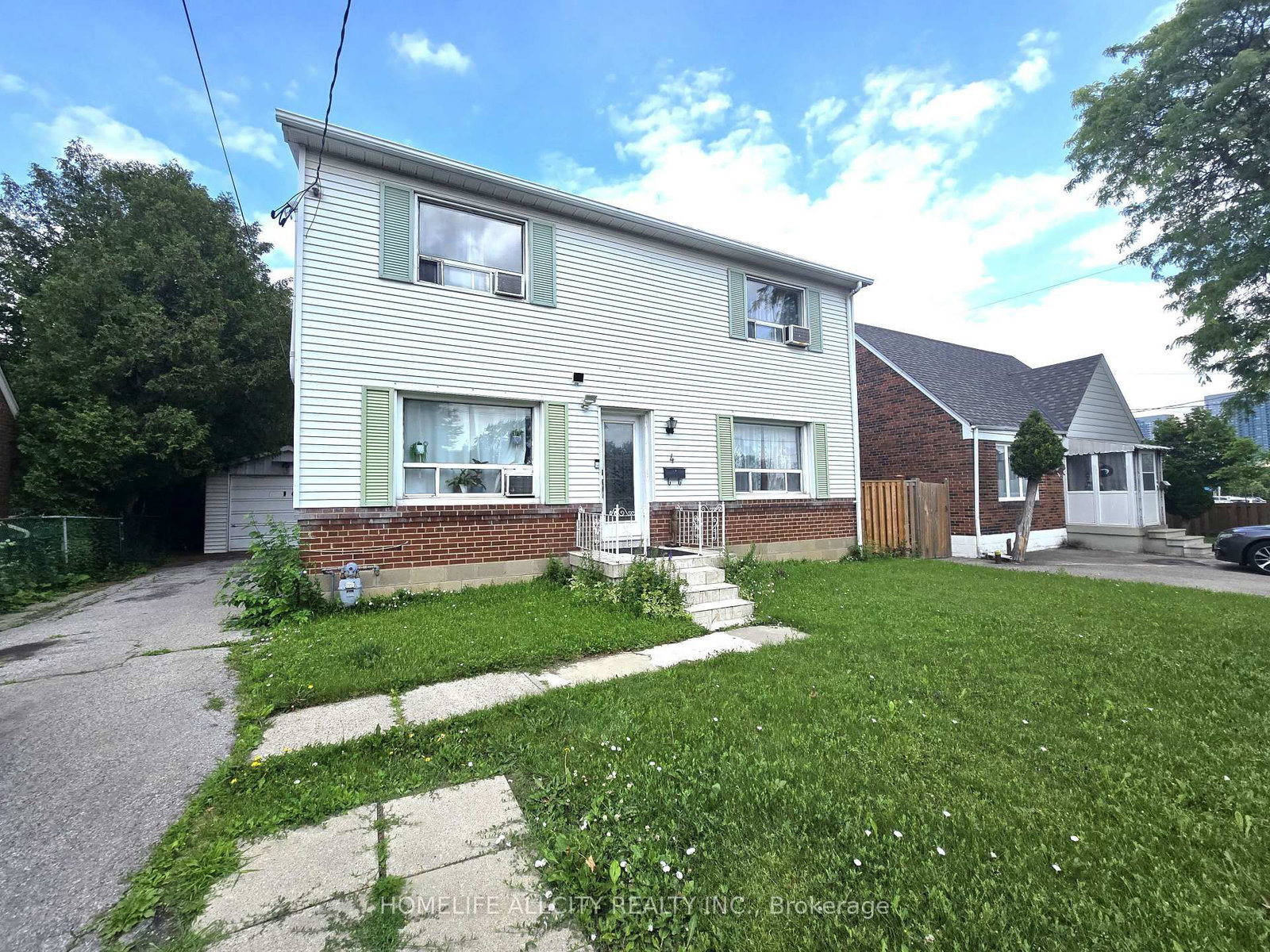 4 Bevdale Road N • Toronto, ON photo 1