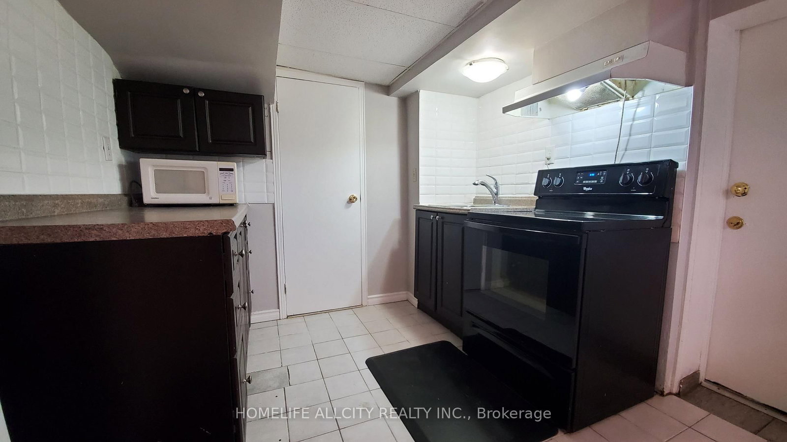 4 Bevdale Road N • Toronto, ON photo 20