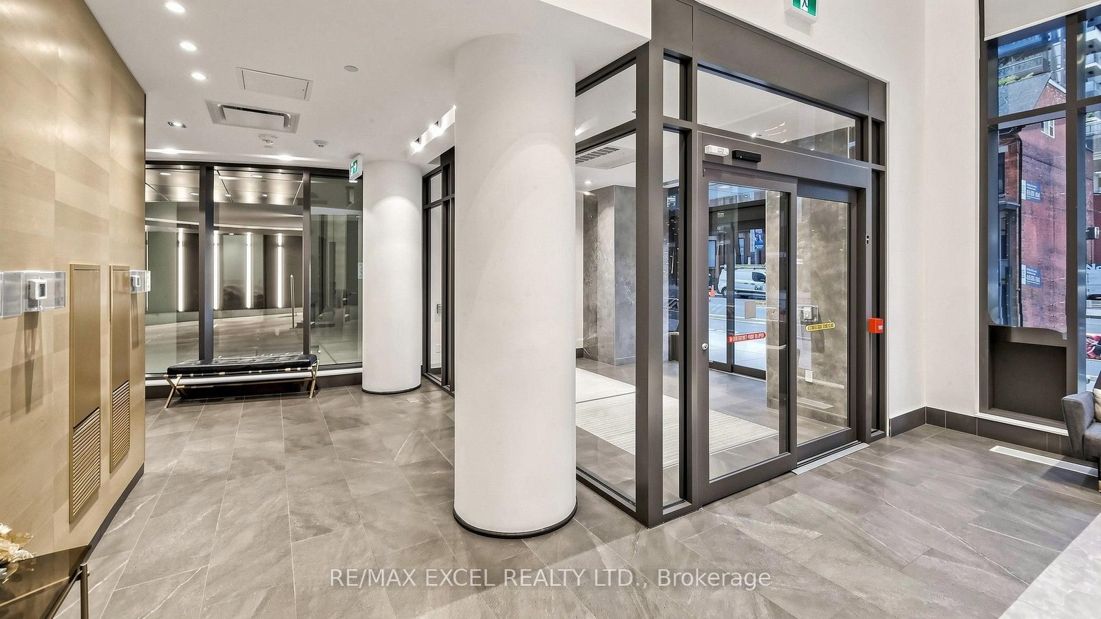 330 Richmond Street W • #1010 • Toronto, ON photo 18
