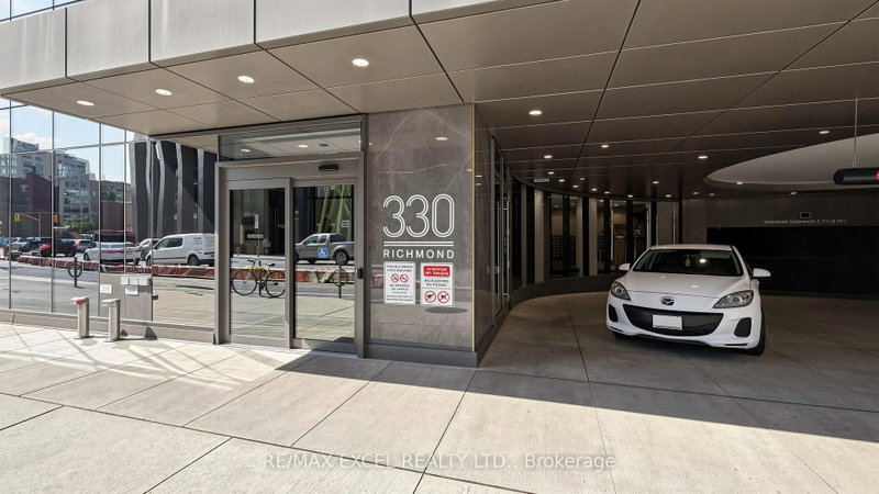 1010 - 330 Richmond Street W