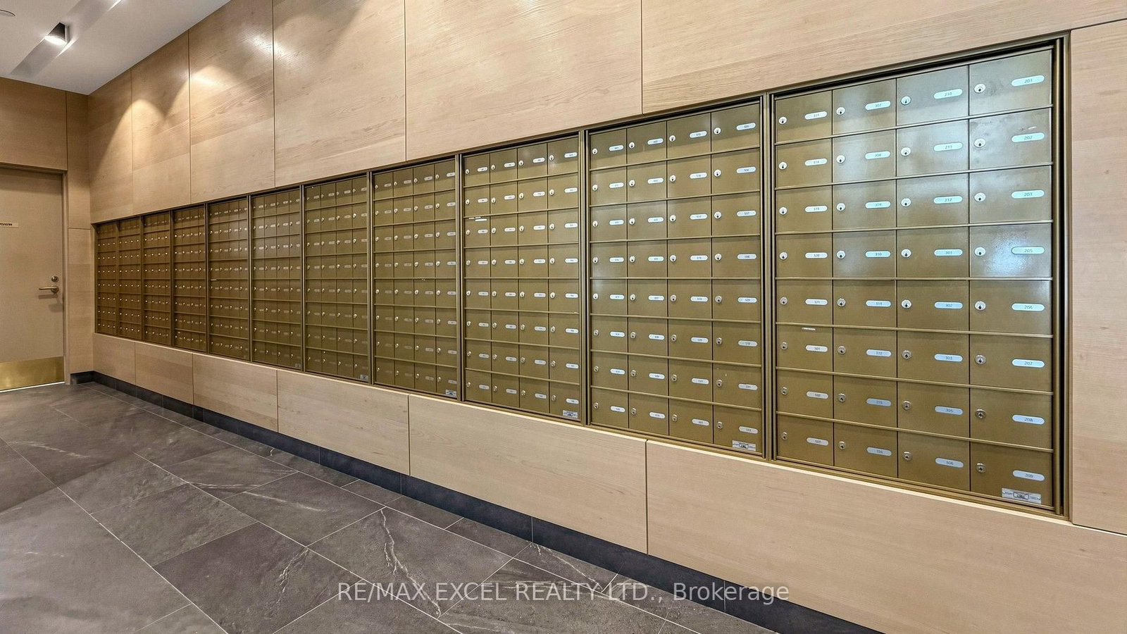 330 Richmond Street W • #1010 • Toronto, ON photo 26