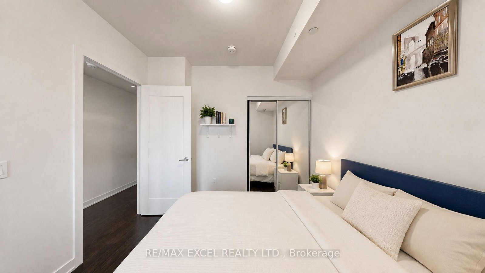 330 Richmond Street W • #1010 • Toronto, ON photo 6