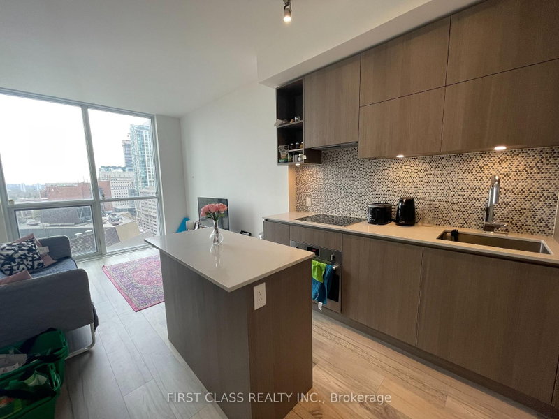 1410 - 1 Yorkville Avenue