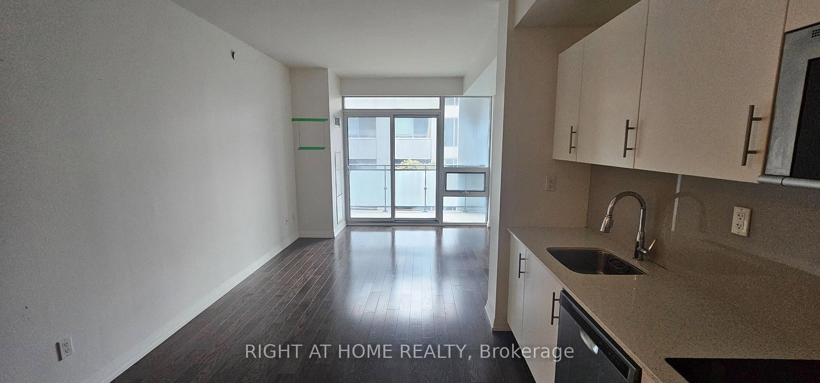 460 Adelaide Street E • #632 • Toronto, ON photo 3