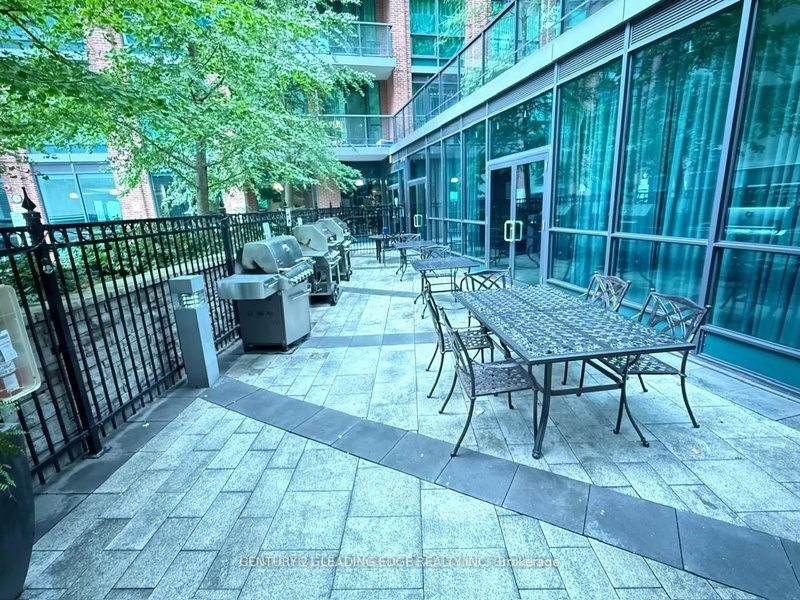 310 - 1 Scott Street