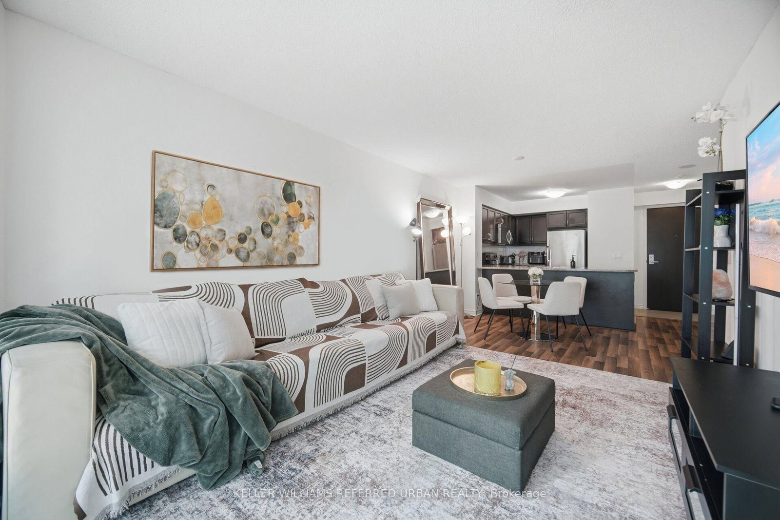 19 Grand Trunk Crescent • #3708 • Toronto, ON photo 6