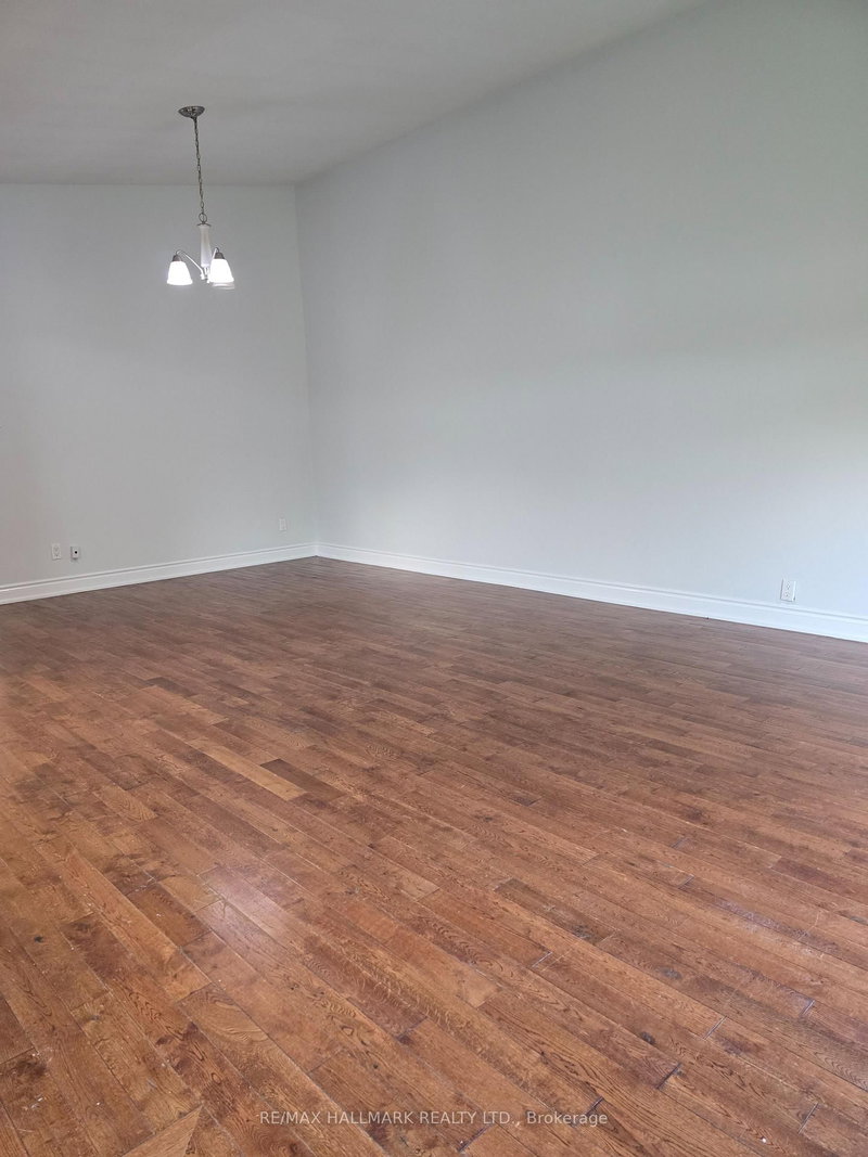 Upper Portion - 53 Billington Crescent