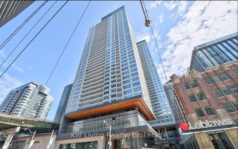 3706 - 19 Bathurst Street