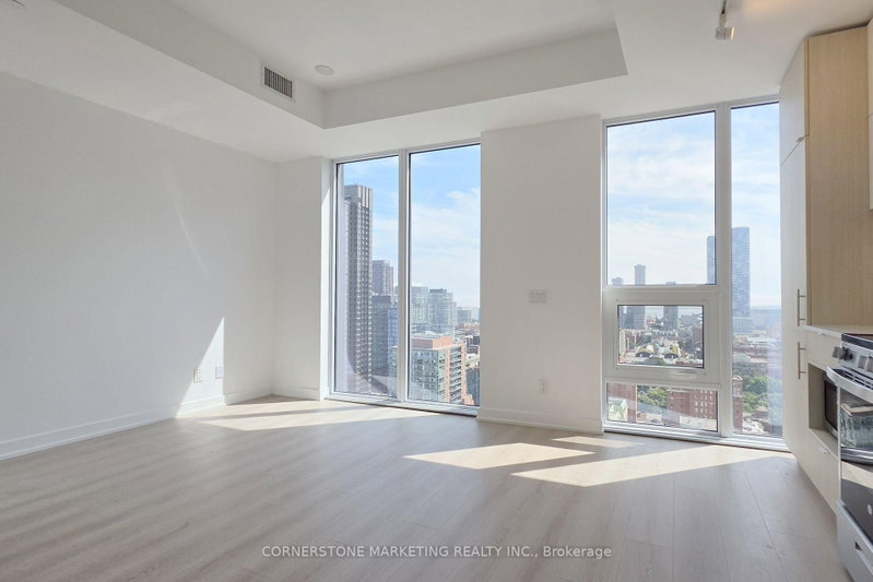 2906 - 100 Queen Street E