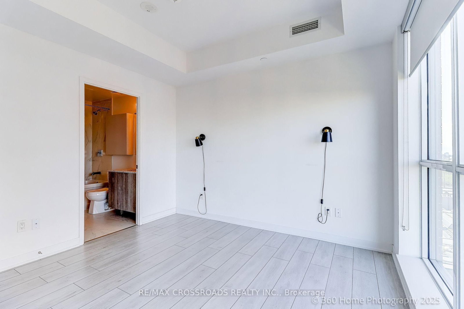 31 Tippett Road • #1306 • Toronto, ON photo 8
