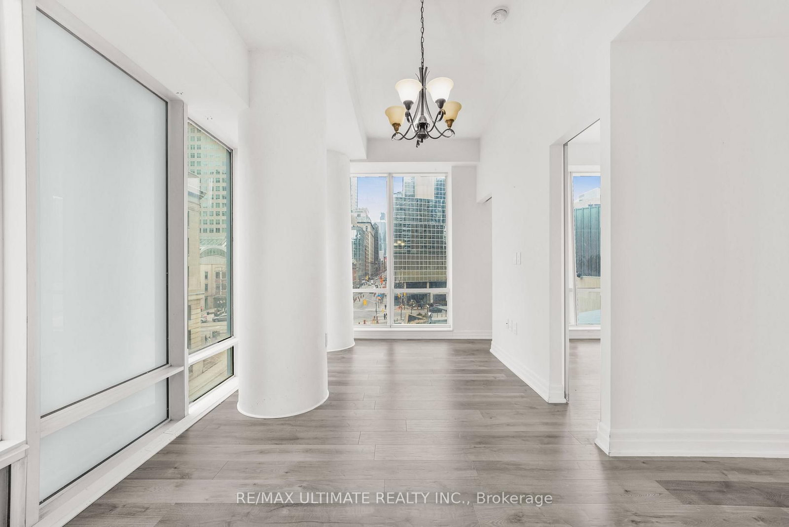 8 The Esplanade Street • #506 • Toronto, ON photo 16