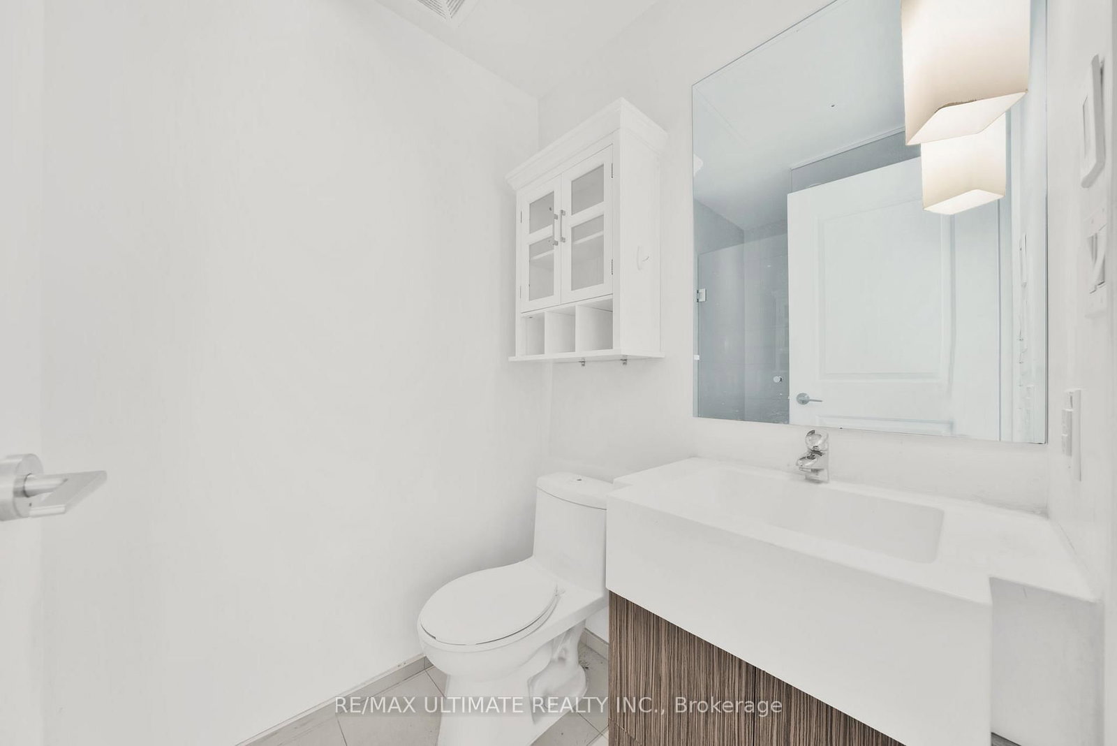 8 The Esplanade Street • #506 • Toronto, ON photo 20