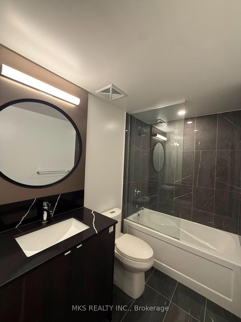 2601 - 771 Yonge Street