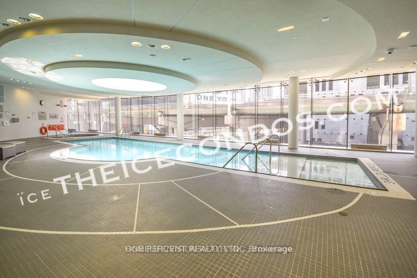 14 York Street W • #1601 • Toronto, ON photo 14