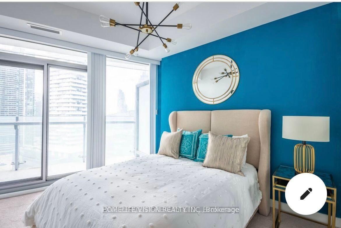14 York Street W • #1601 • Toronto, ON photo 8