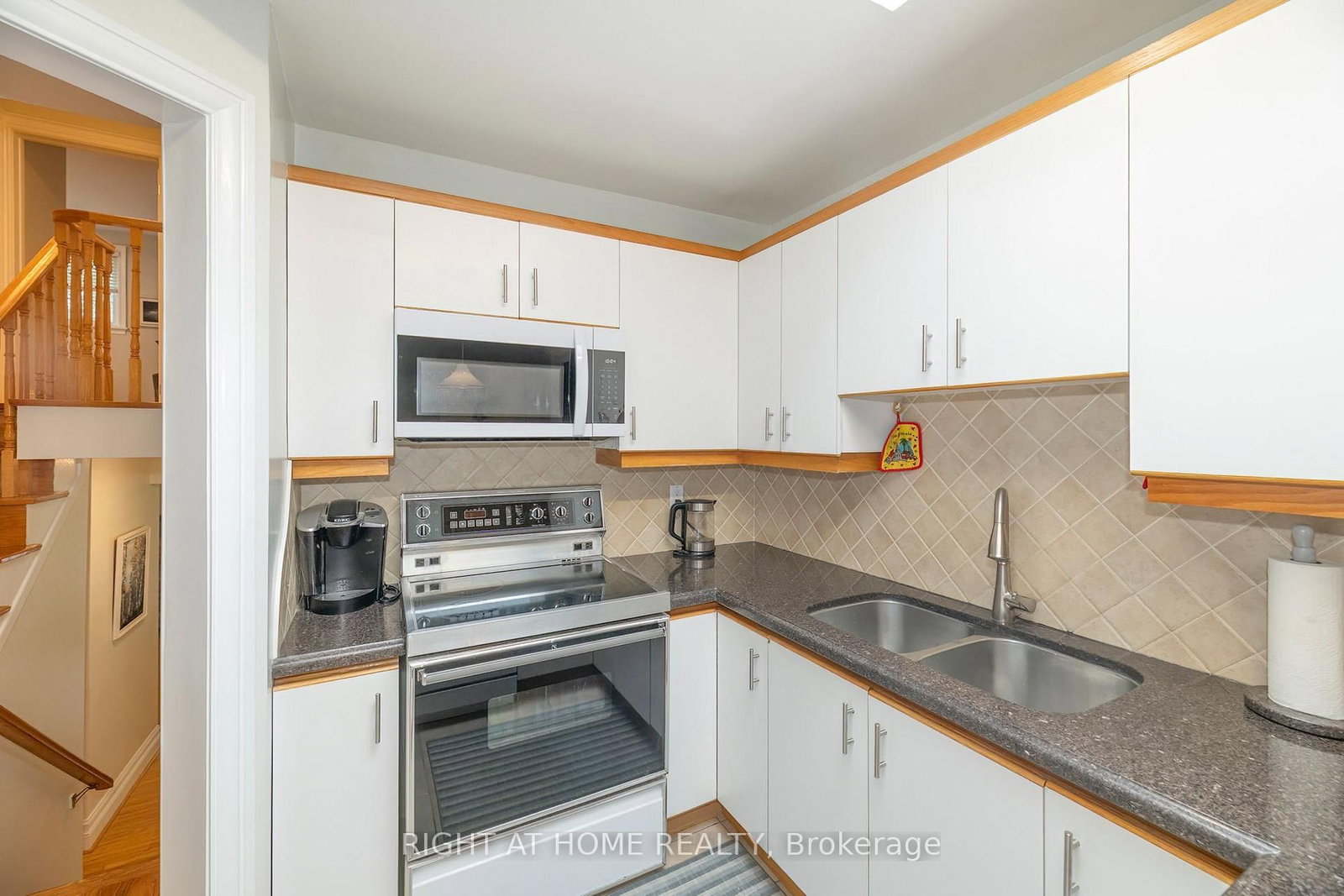 236 Shaughnessy Boulevard • Toronto, ON photo 10