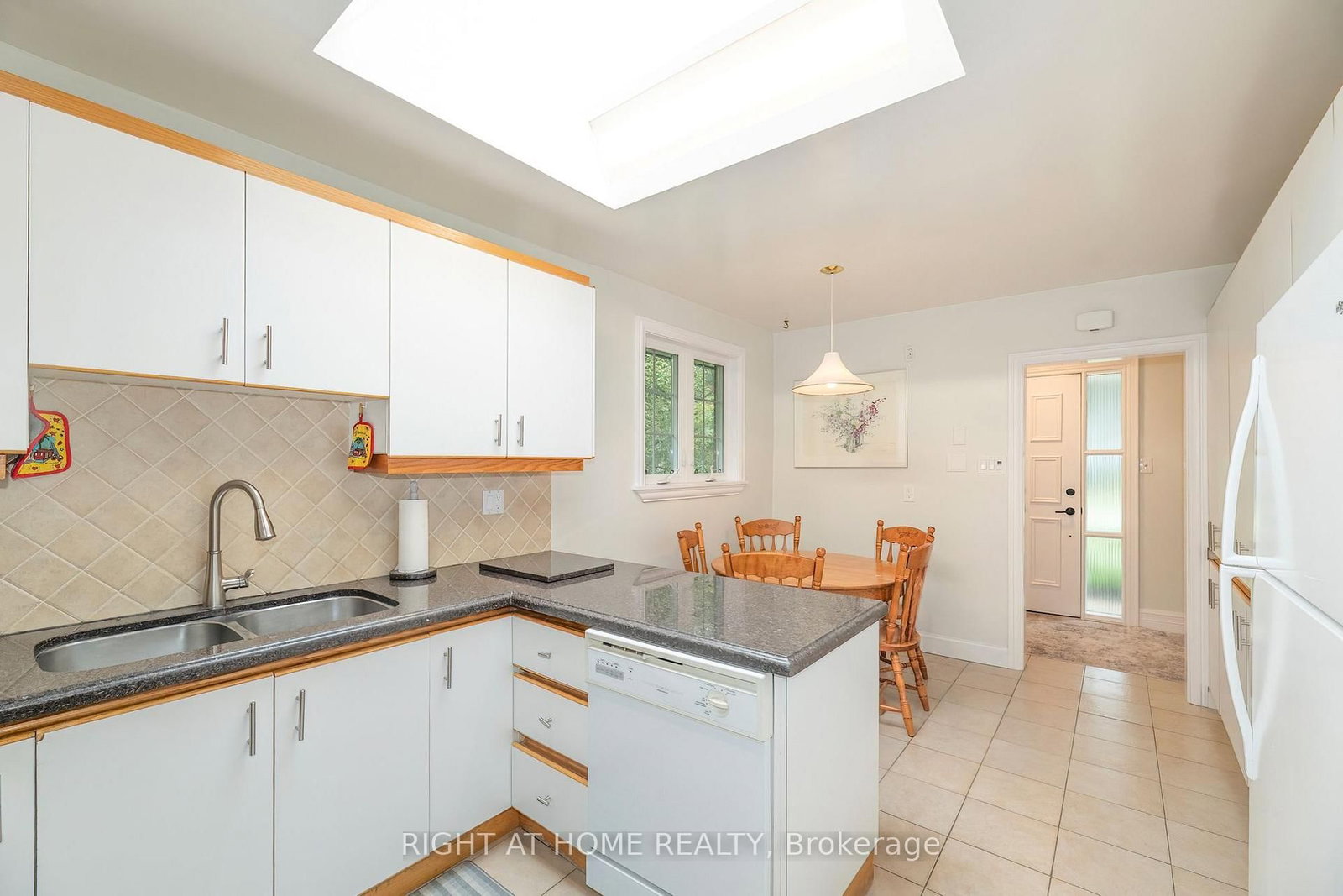 236 Shaughnessy Boulevard • Toronto, ON photo 11
