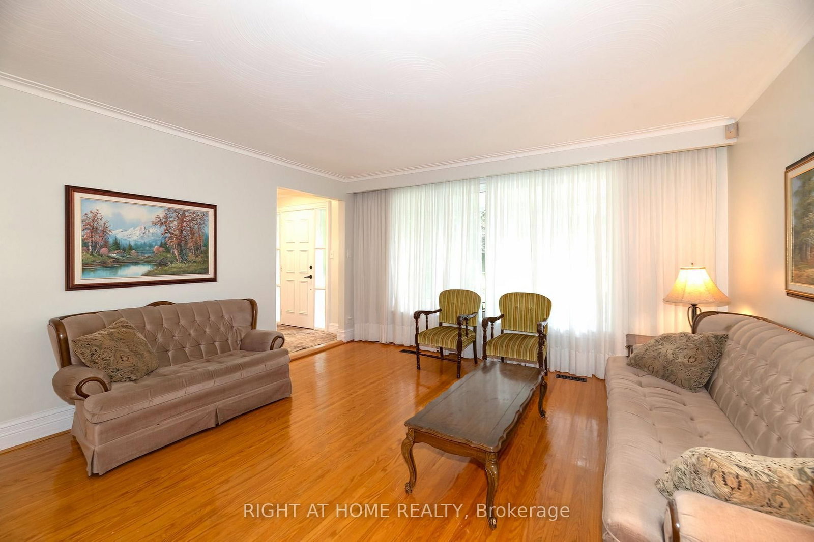 236 Shaughnessy Boulevard • Toronto, ON photo 9