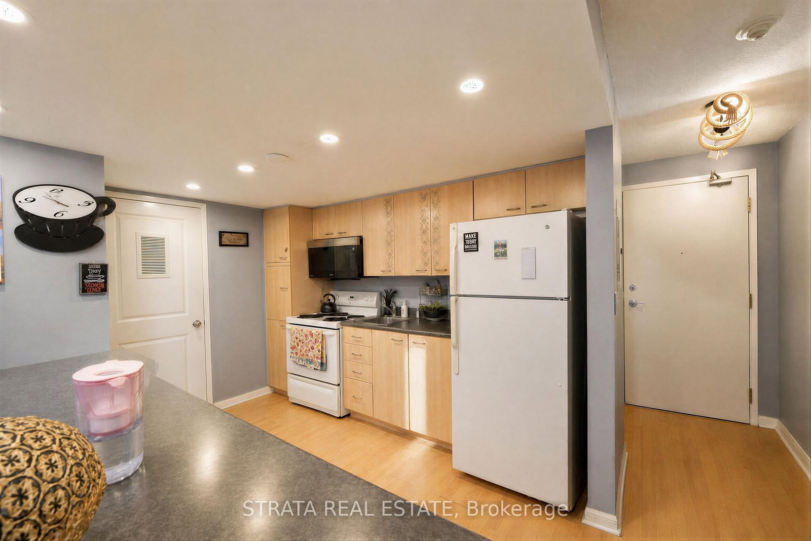 11 St Joseph Street • #304 • Toronto, ON photo 10