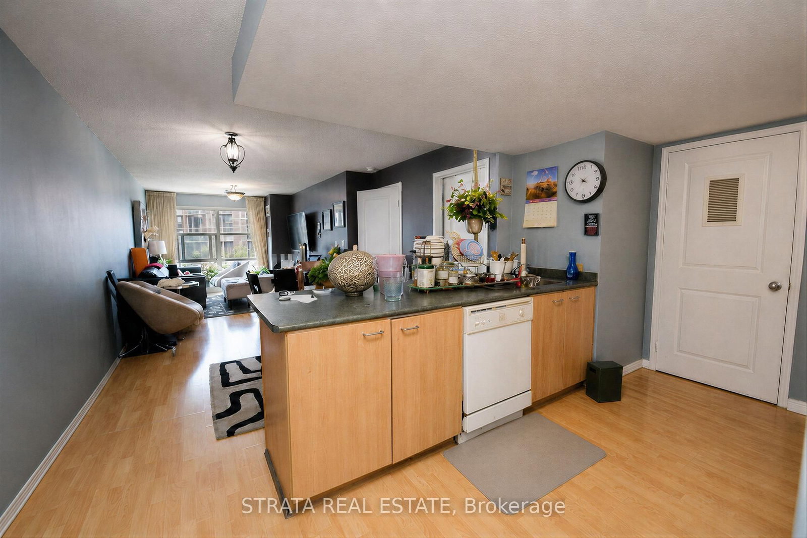 11 St Joseph Street • #304 • Toronto, ON photo 12