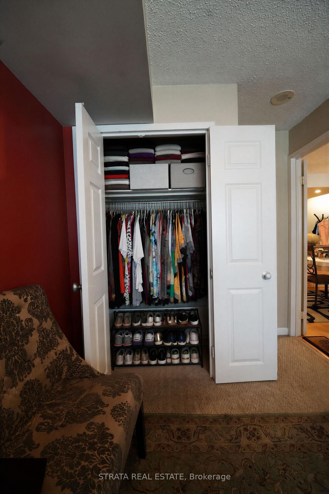 11 St Joseph Street • #304 • Toronto, ON photo 17