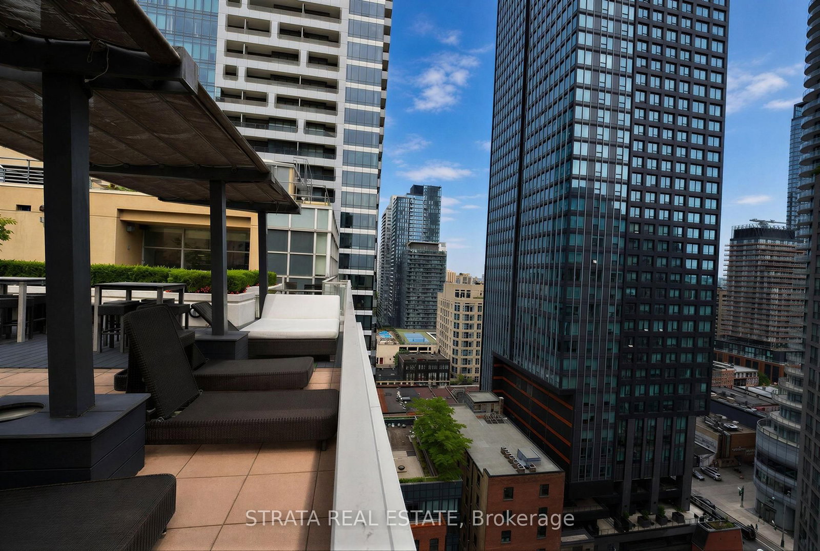 11 St Joseph Street • #304 • Toronto, ON photo 26