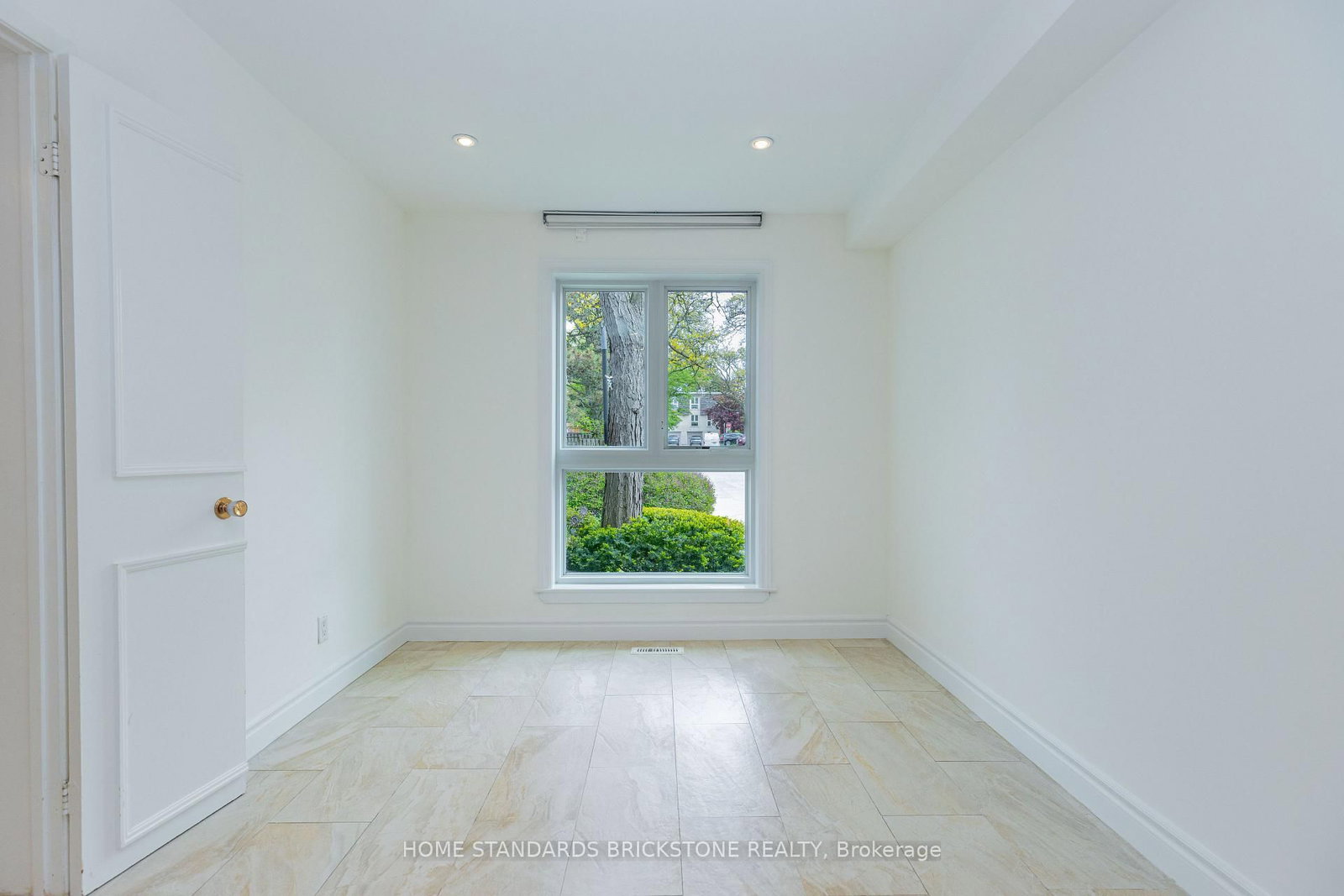 27 Proudbank Millway • #50 • Toronto, ON photo 15