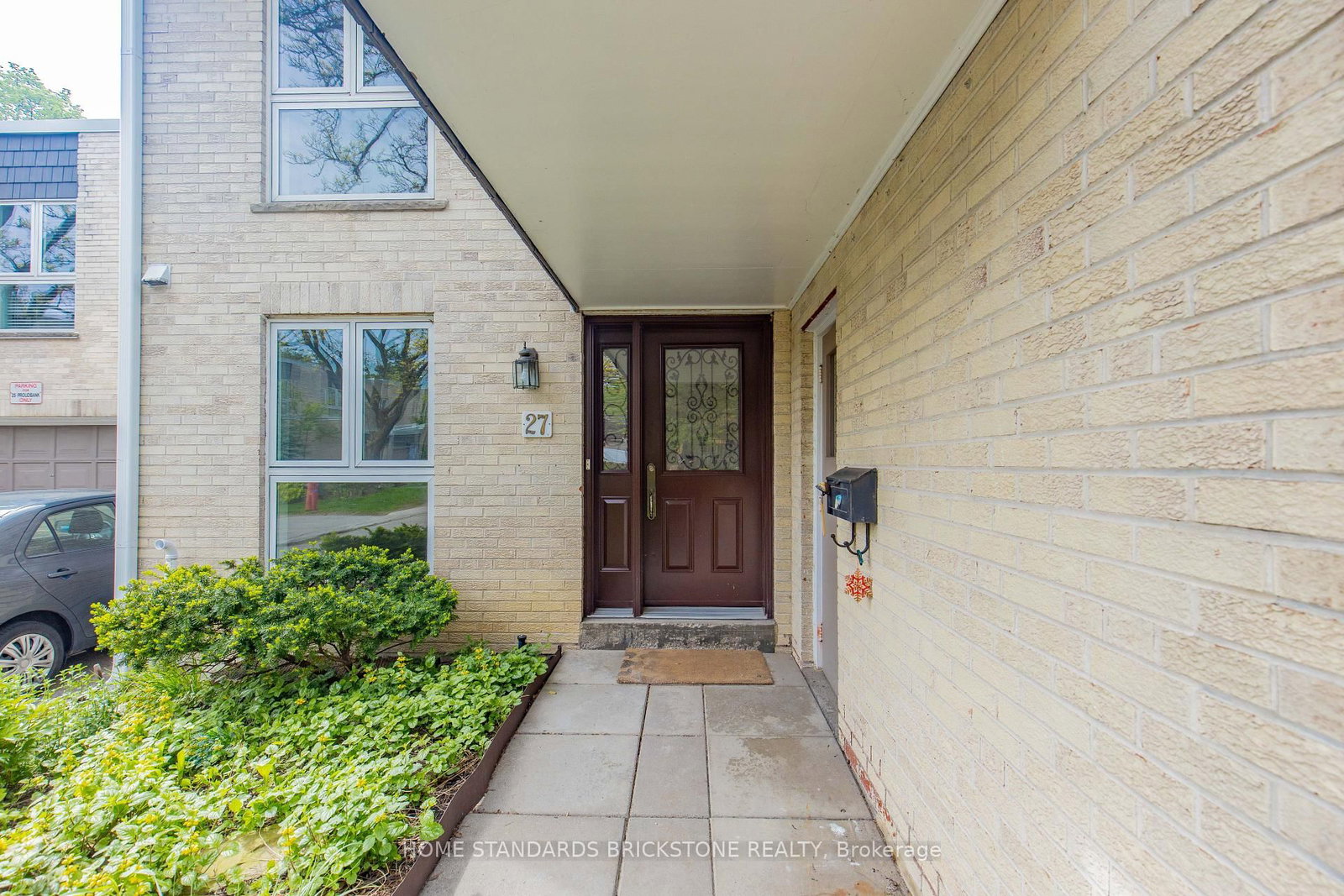 27 Proudbank Millway • #50 • Toronto, ON photo 3