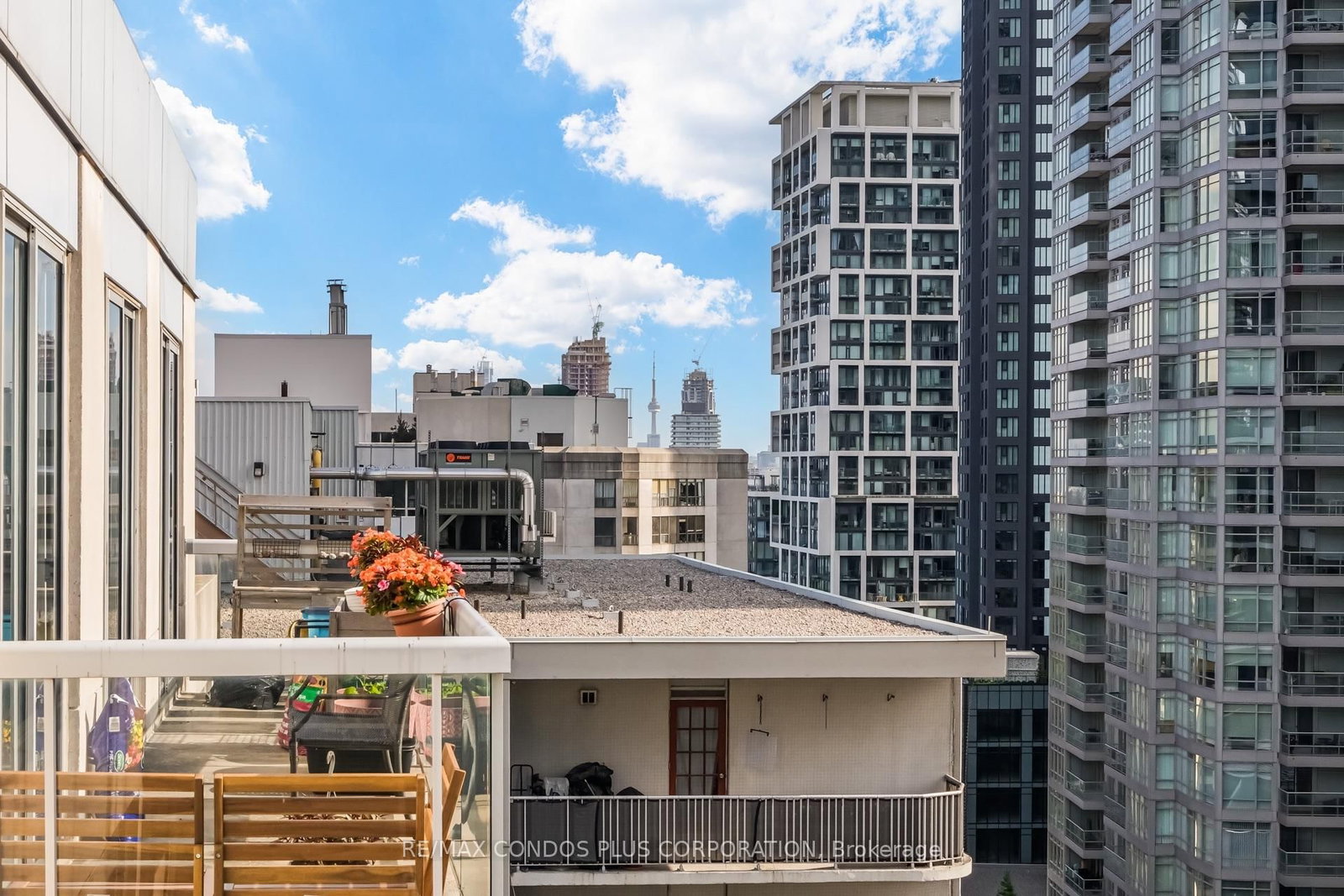43 Eglinton Avenue E • #1901 • Toronto, ON photo 22