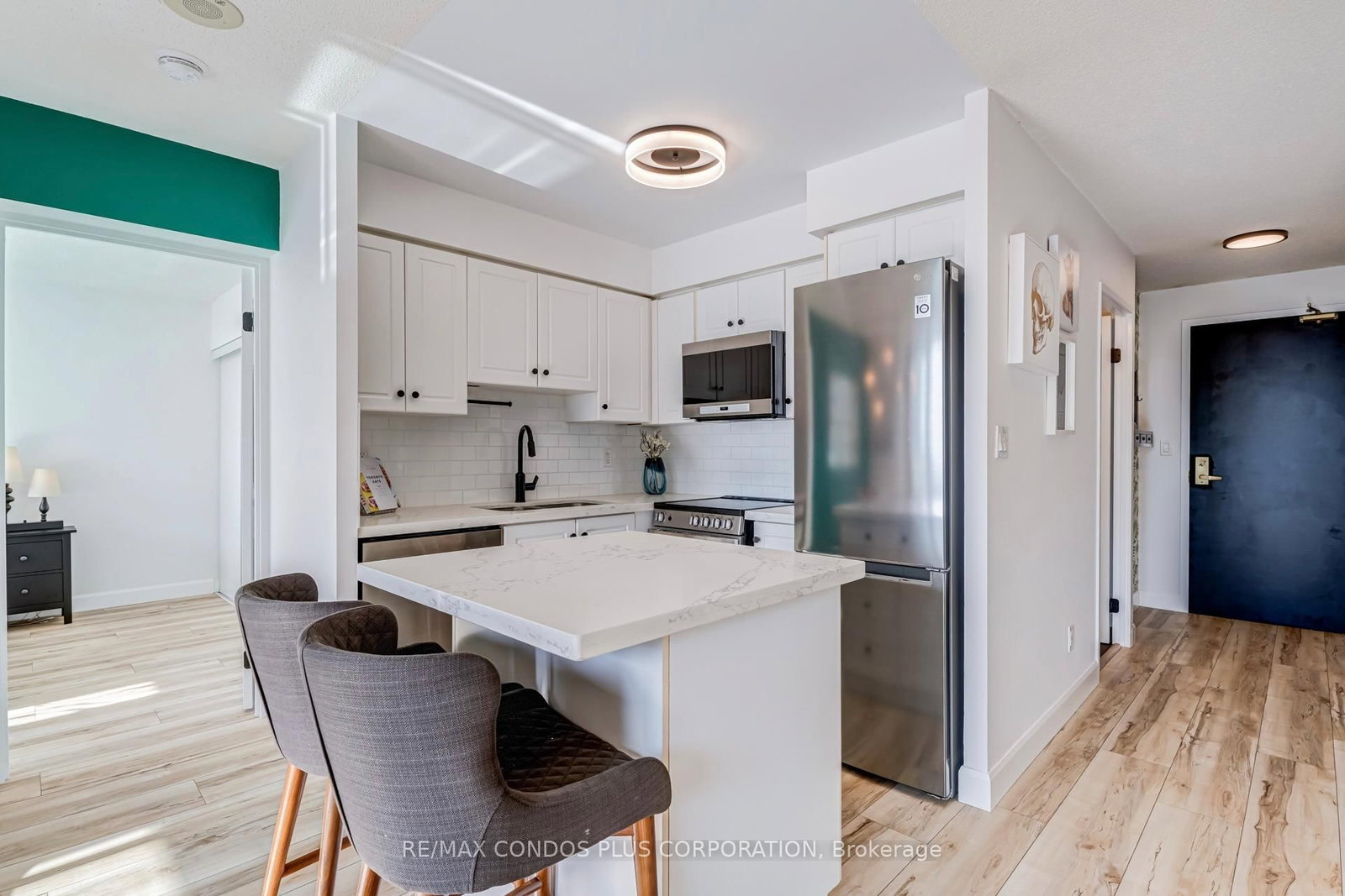 43 Eglinton Avenue E • #1901 • Toronto, ON photo 5